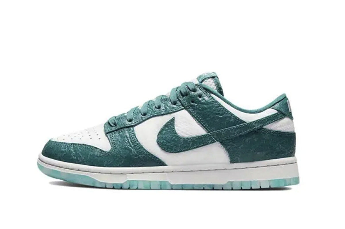 ナイキ Nike Dunk Low Ocean DV3029-100 スニーカー レディース