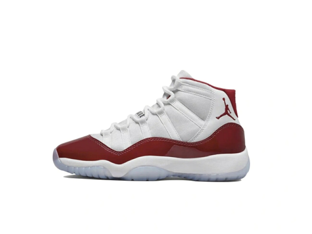 ナイキ Nike エアジョーダン Air Jordan 11 スニーカー メンズ レディース