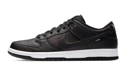ナイキ Nike SB ダンク Dunk Low × シビリスト Civilist スニーカー メンズ レディース