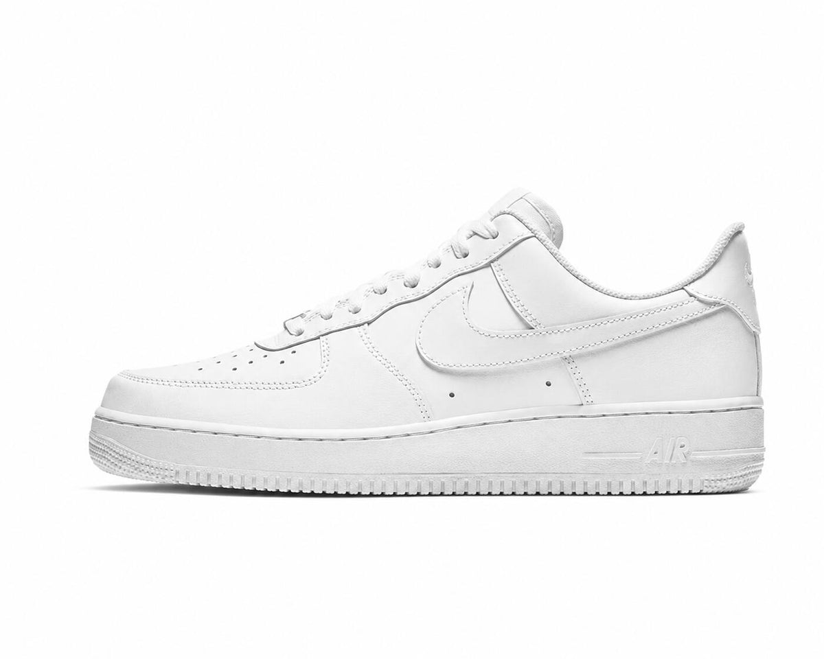 ナイキ Nike Air Force 1 07 Triple White