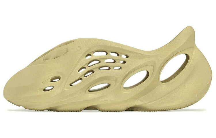 アディダス adidas Yeezy Foam Runner スニーカー ユニセックス