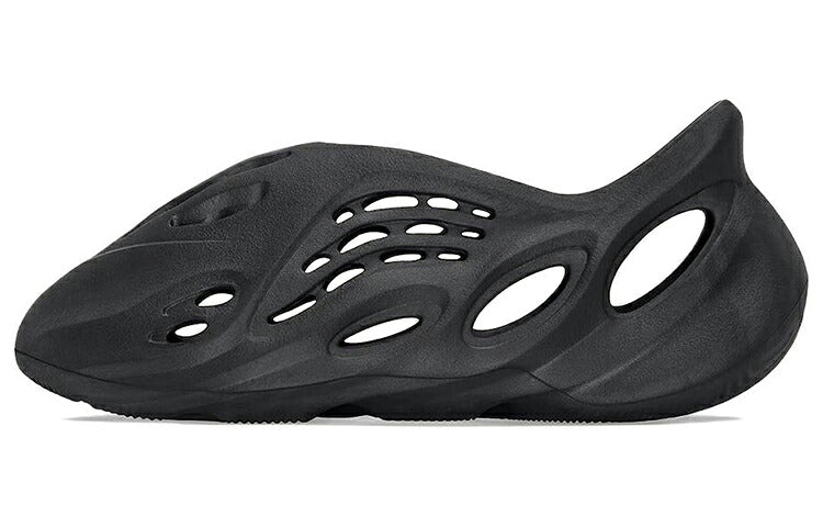 アディダス adidas Yeezy Foam RNR Onyx HP8739 スニーカー メンズ