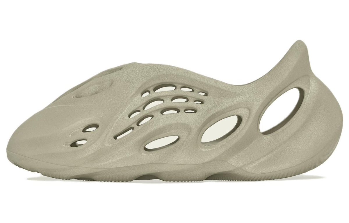 アディダス adidas Yeezy Foam RNR Stone Salt GV6840 スニーカー メンズ
