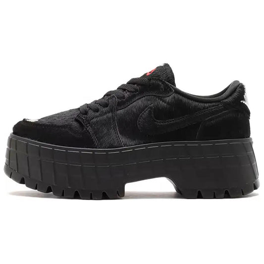 Jordan 1 Low Brooklyn Black Gym Red IB7210-006 スニーカー レディース